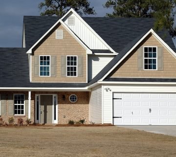 Hoe je garagedeuren een stijlvolle upgrade geeft